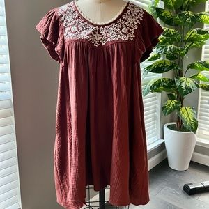 Entro BoHo burgundy dress embroidered